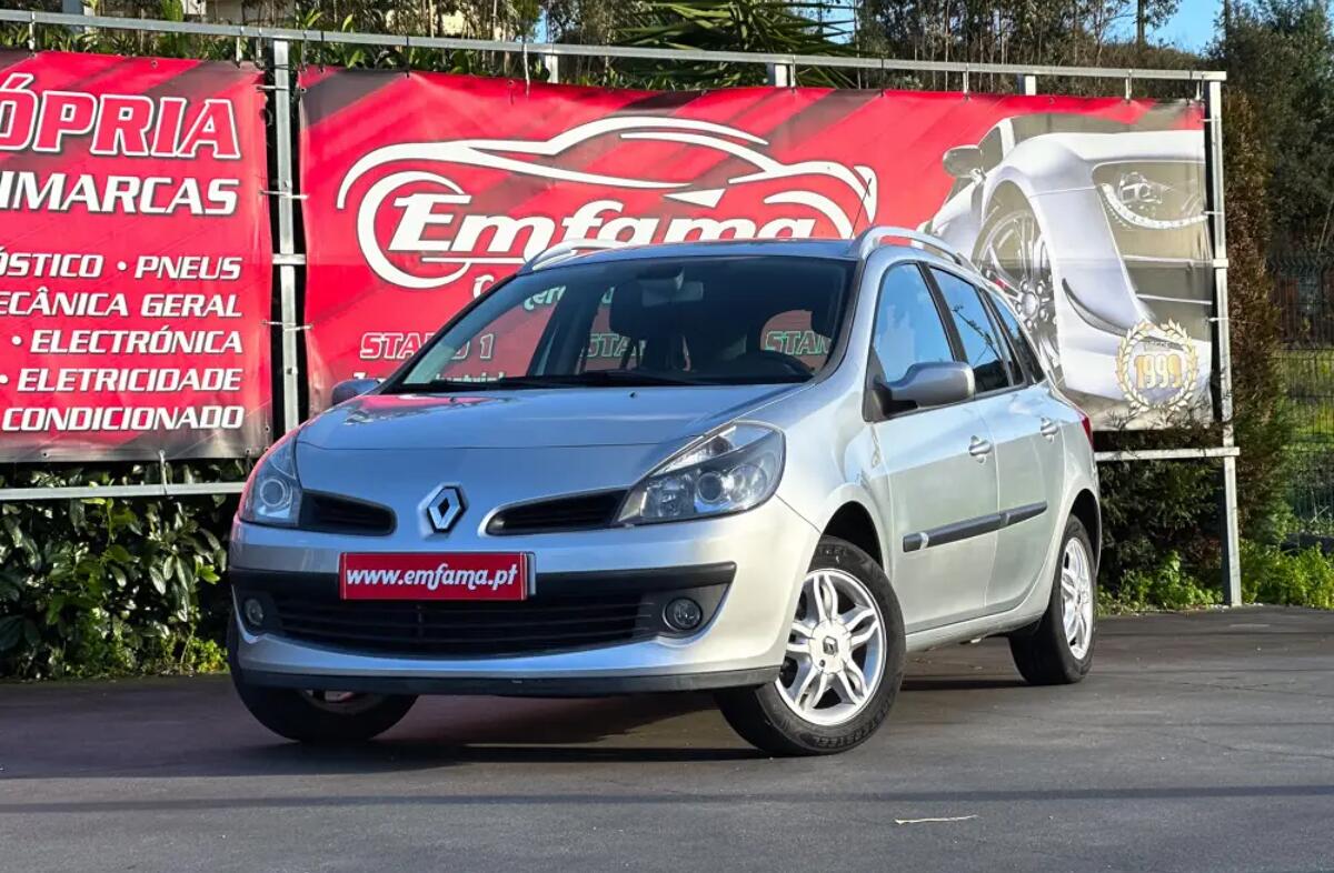 RENAULT Clio 1.2 16V SE Storia Confort