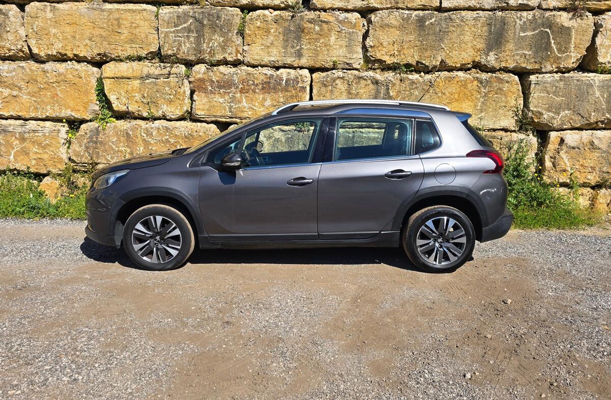 PEUGEOT 2008 1.2 PureTech Allure EAT6