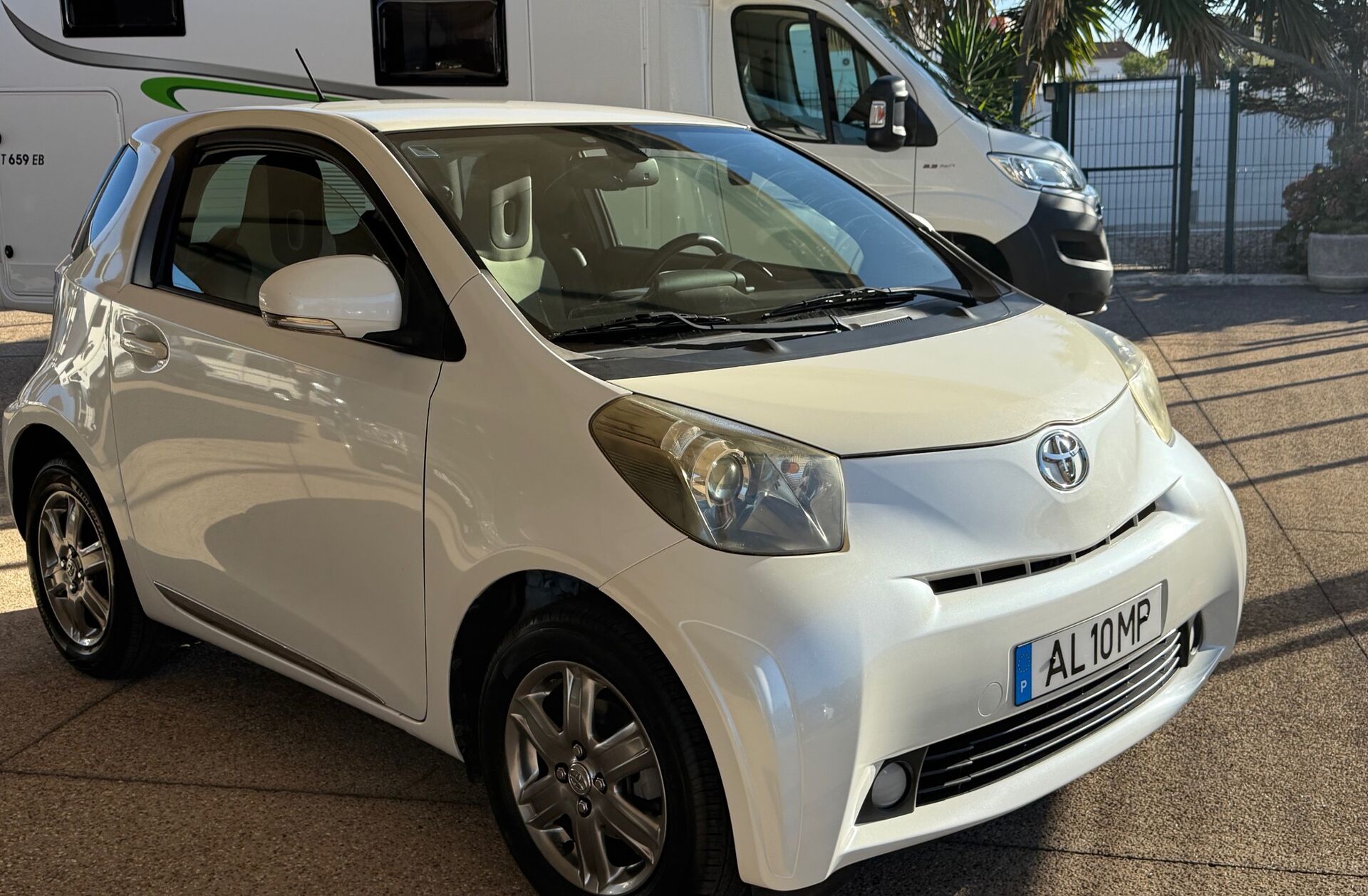 TOYOTA IQ 1.0 VVT-i 2 EP