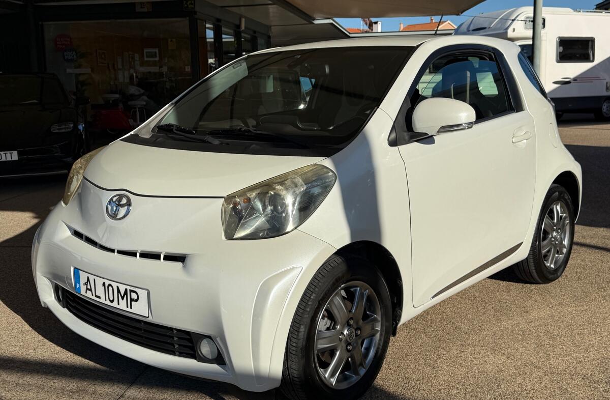 TOYOTA IQ 1.0 VVT-i 2 EP