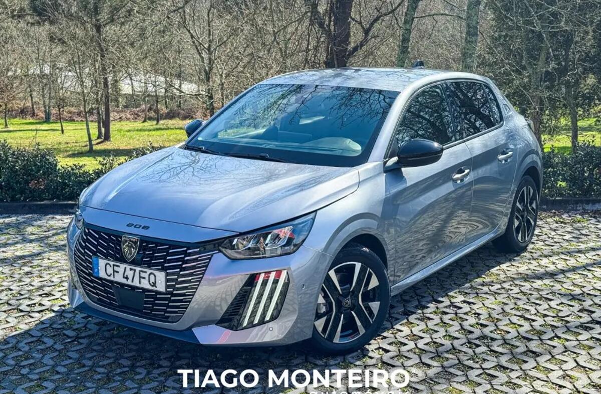 PEUGEOT 208 1.2 PureTech Allure