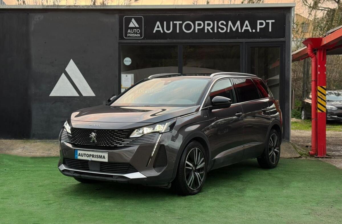 PEUGEOT 5008 1.5 BlueHDi GT EAT8