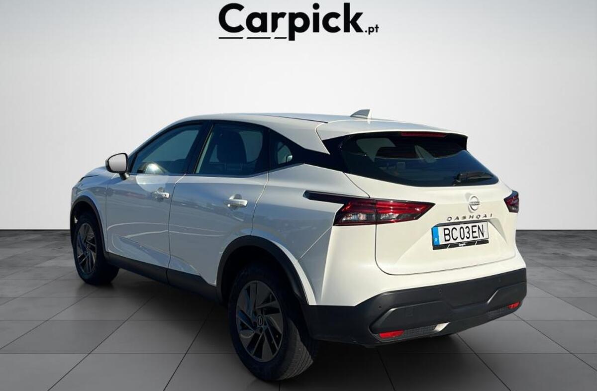 NISSAN Qashqai 1.3 DIG-T Acenta