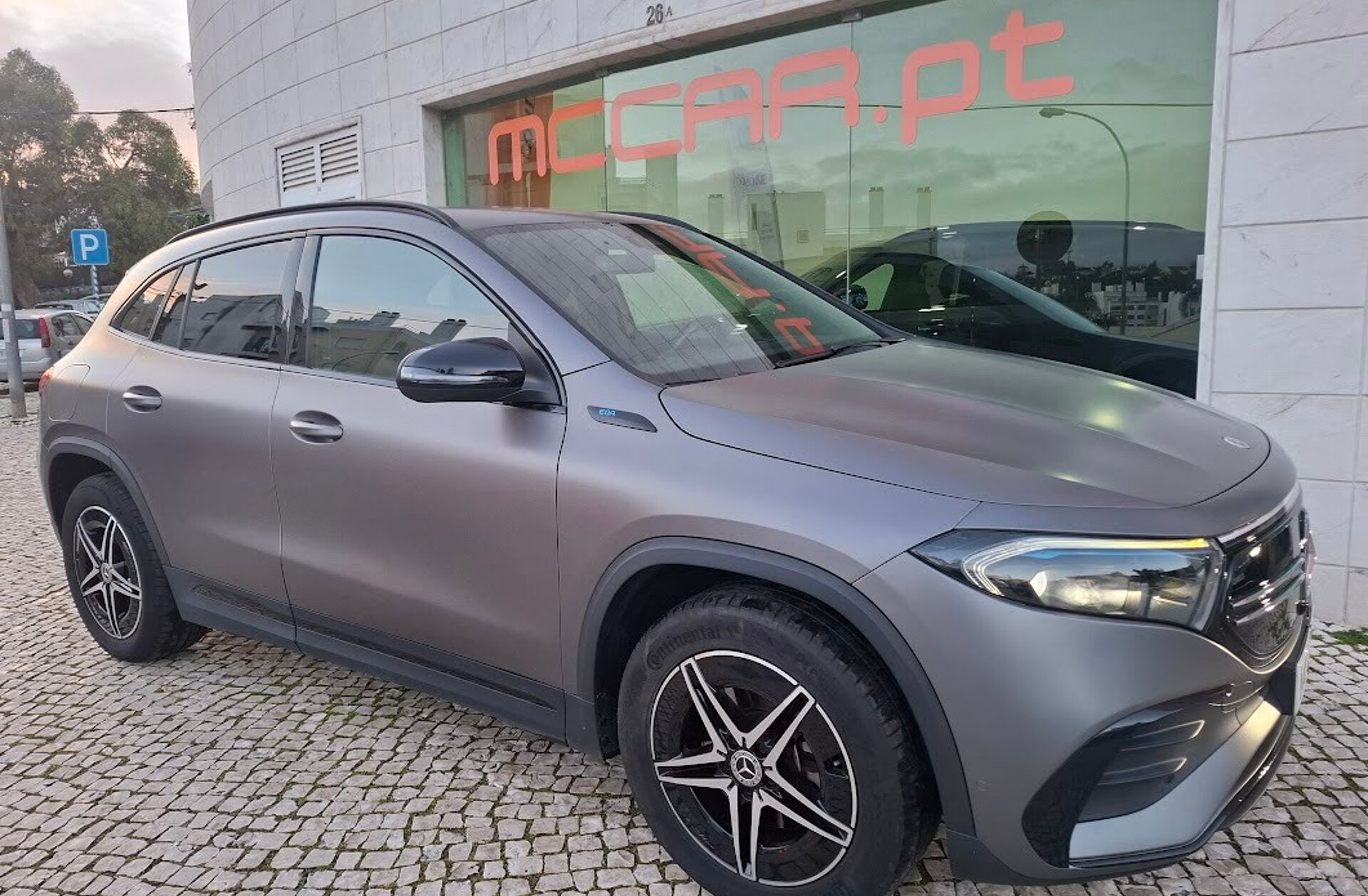 MERCEDES EQA 250+ AMG Line