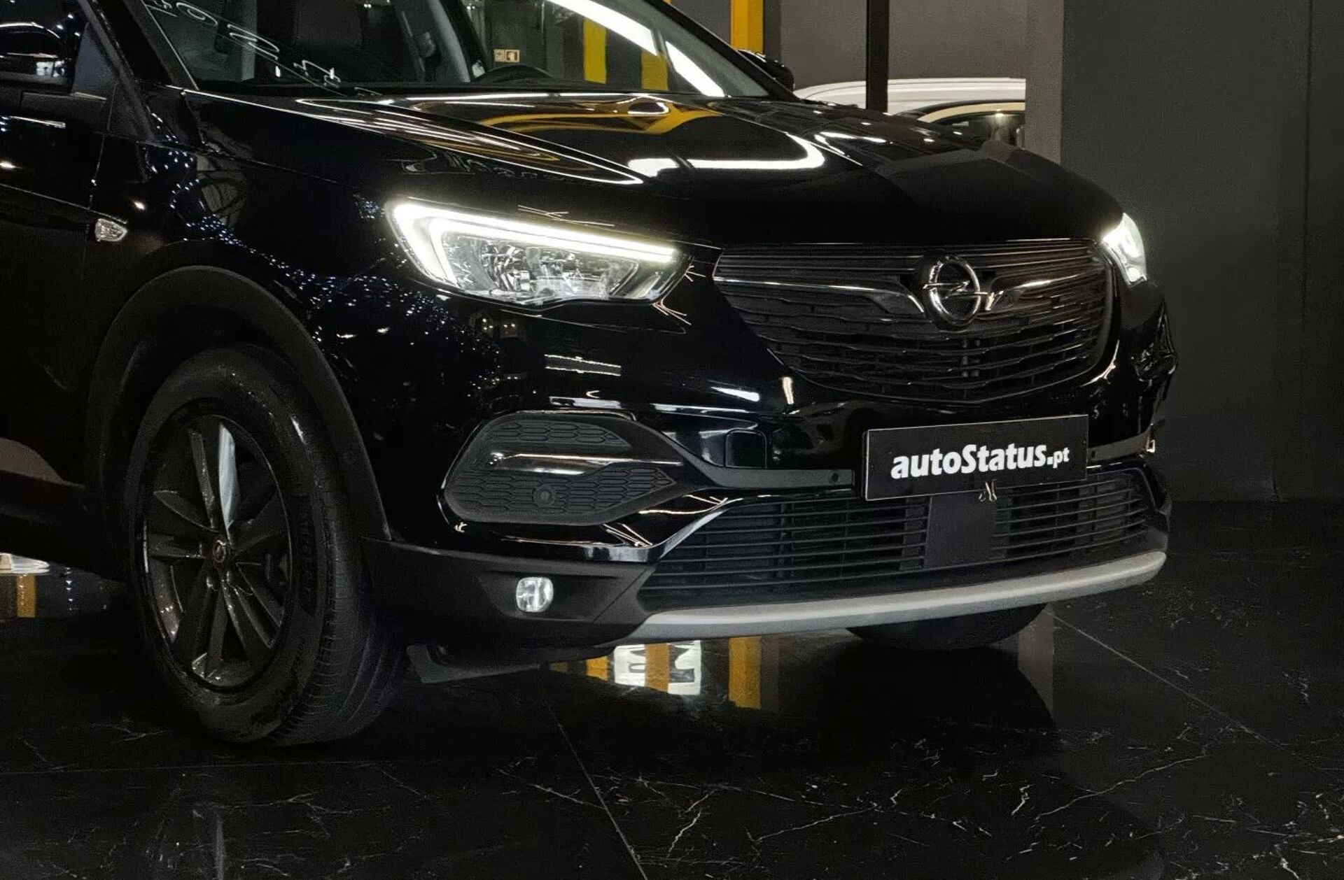 OPEL Grandland X 1.5 CDTI Design & Tech