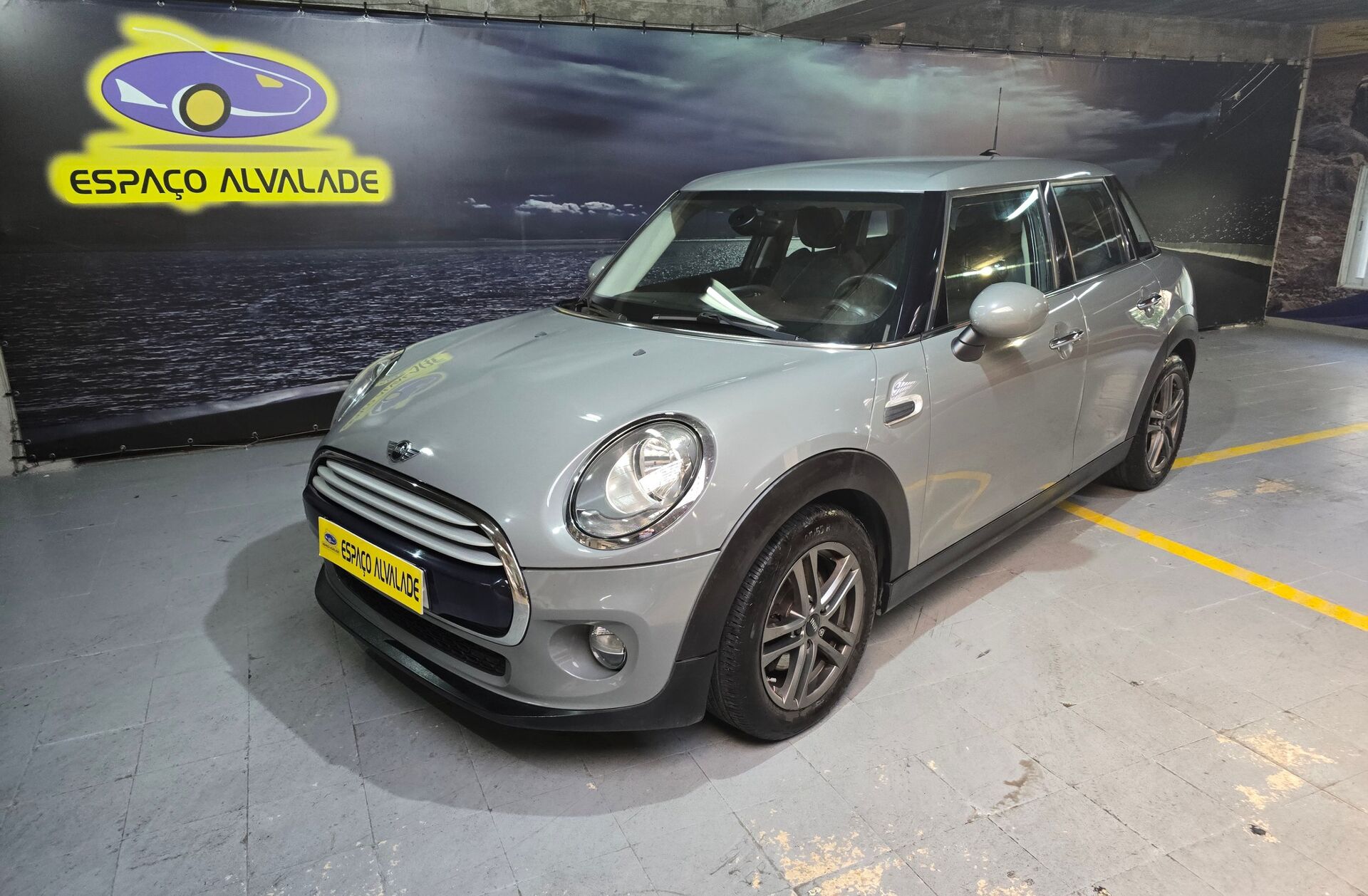 MINI Mini D