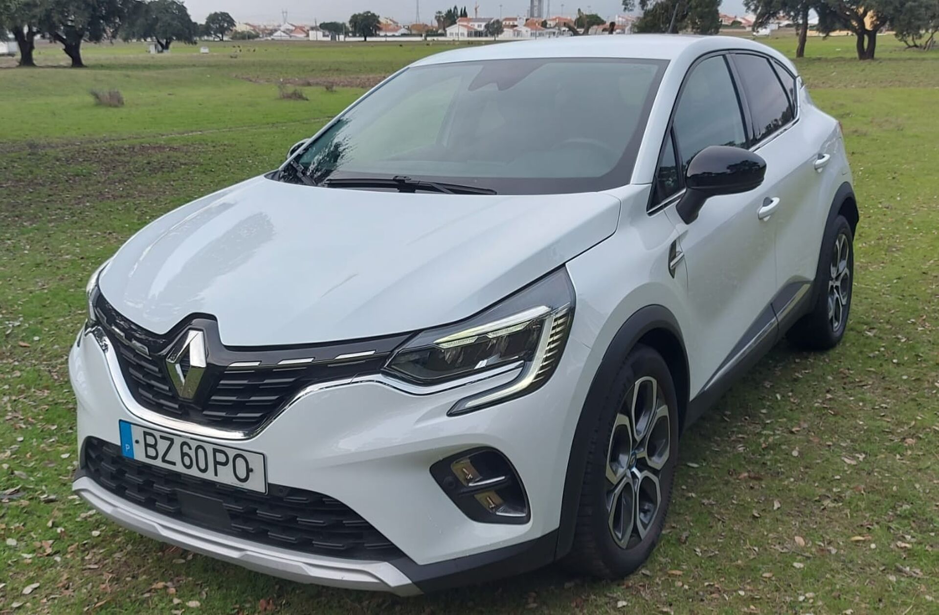 RENAULT Captur 1.6 E-Tech Plug-In Exclusive