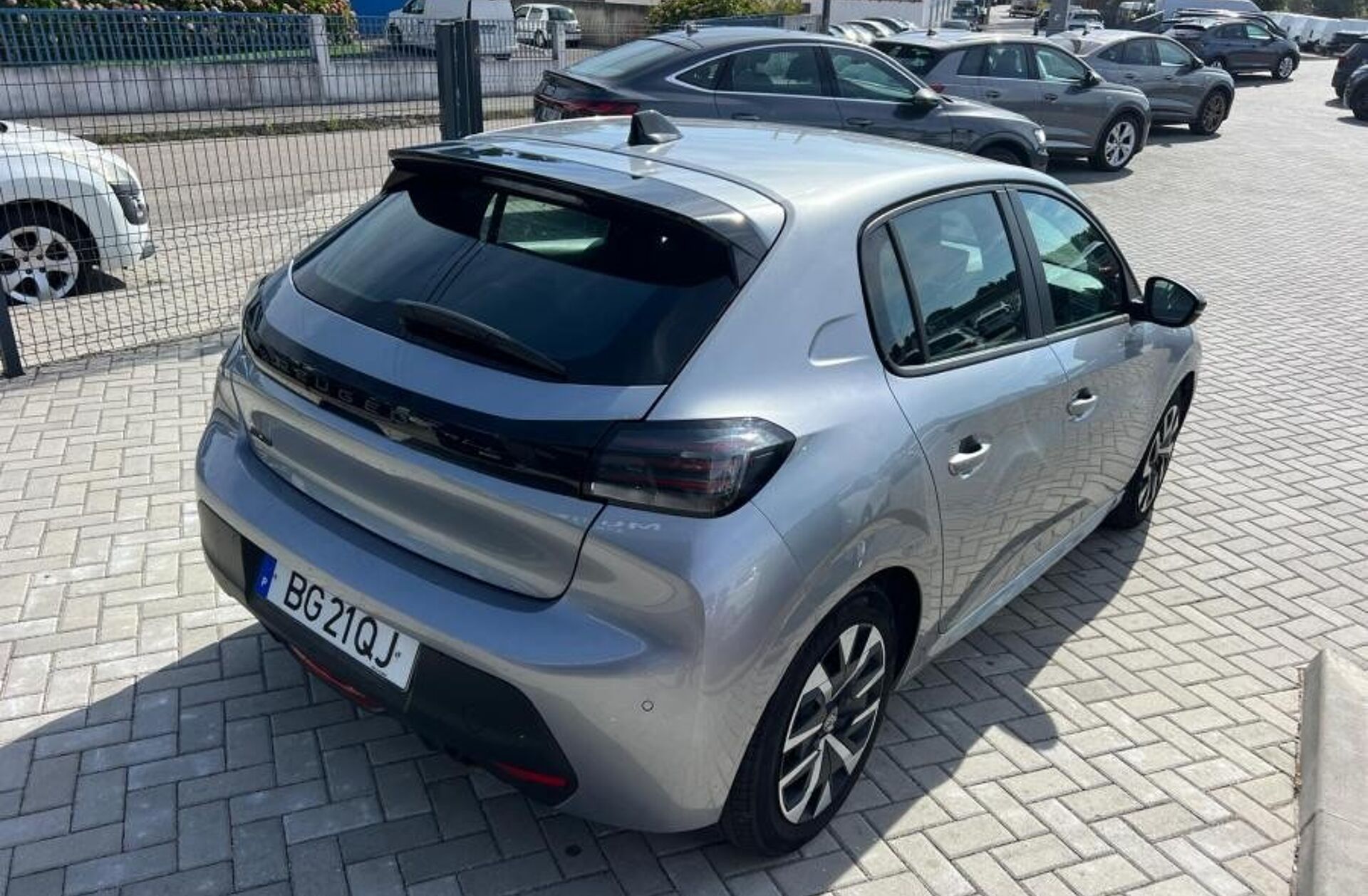 PEUGEOT 208 1.2 PureTech Active