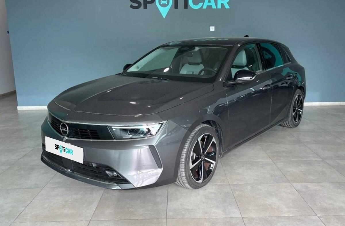 OPEL Astra 1.5 D Elegance Aut.