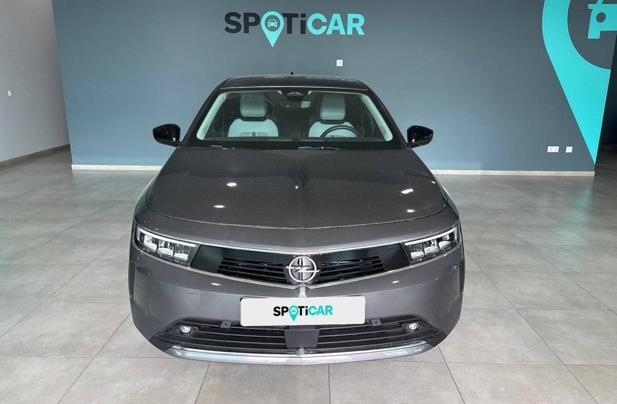 OPEL Astra 1.5 D Elegance Aut.