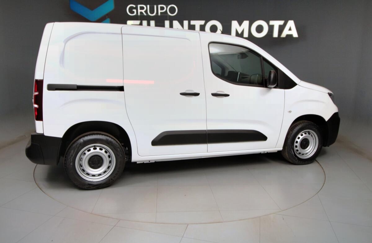 PEUGEOT Partner 1.5 BlueHDi Premium Standard