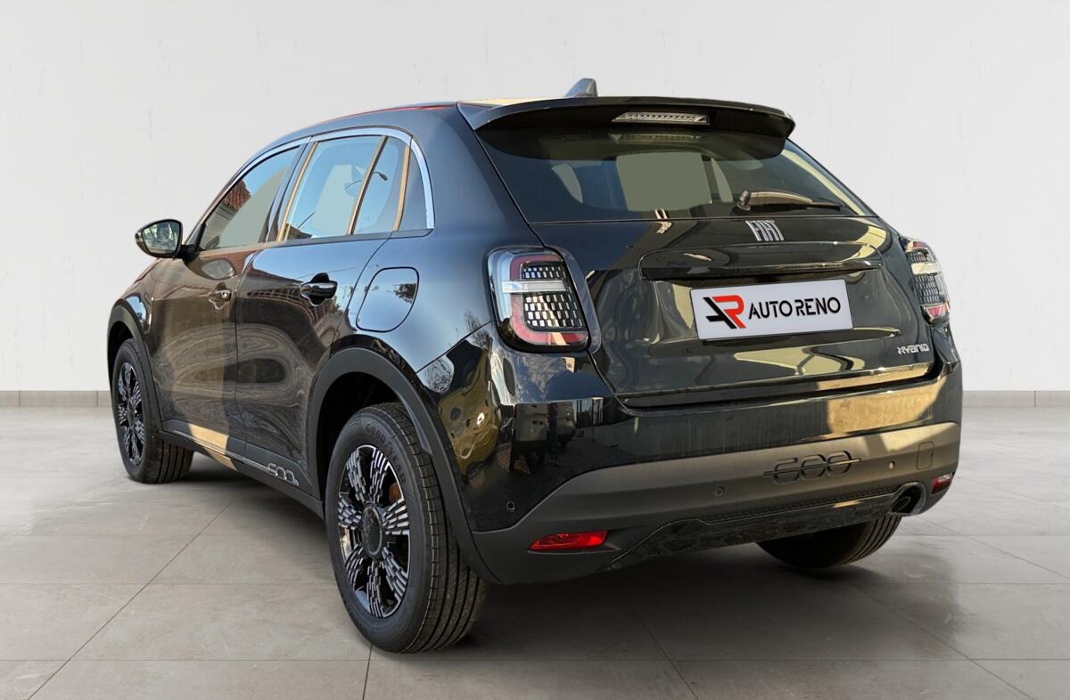 FIAT 600 1.2 Hybrid