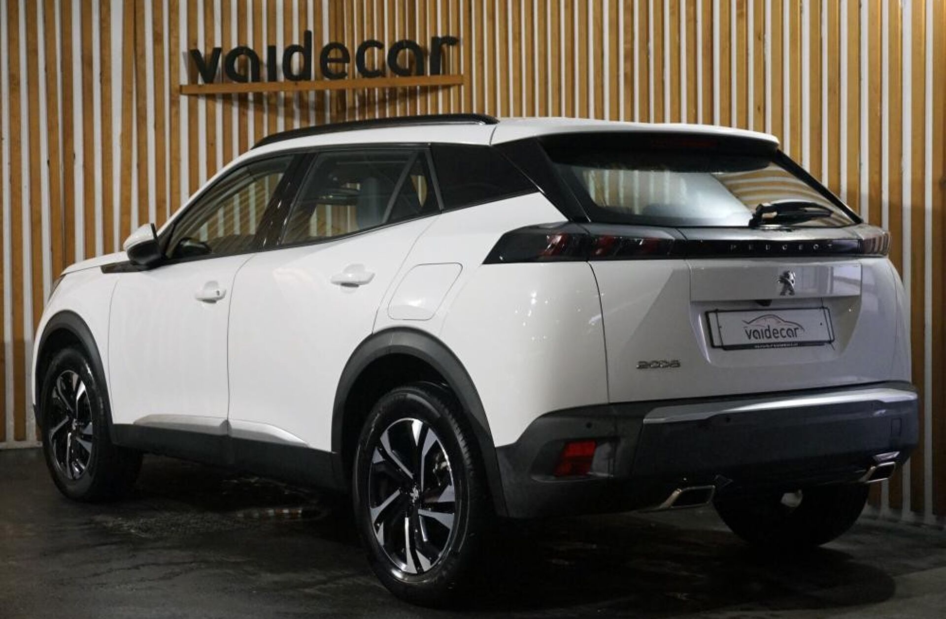 PEUGEOT 2008 1.2 PureTech Allure