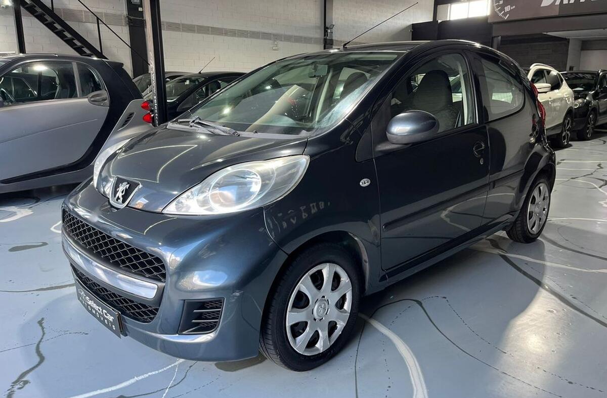 PEUGEOT 107 1.0 Trendy