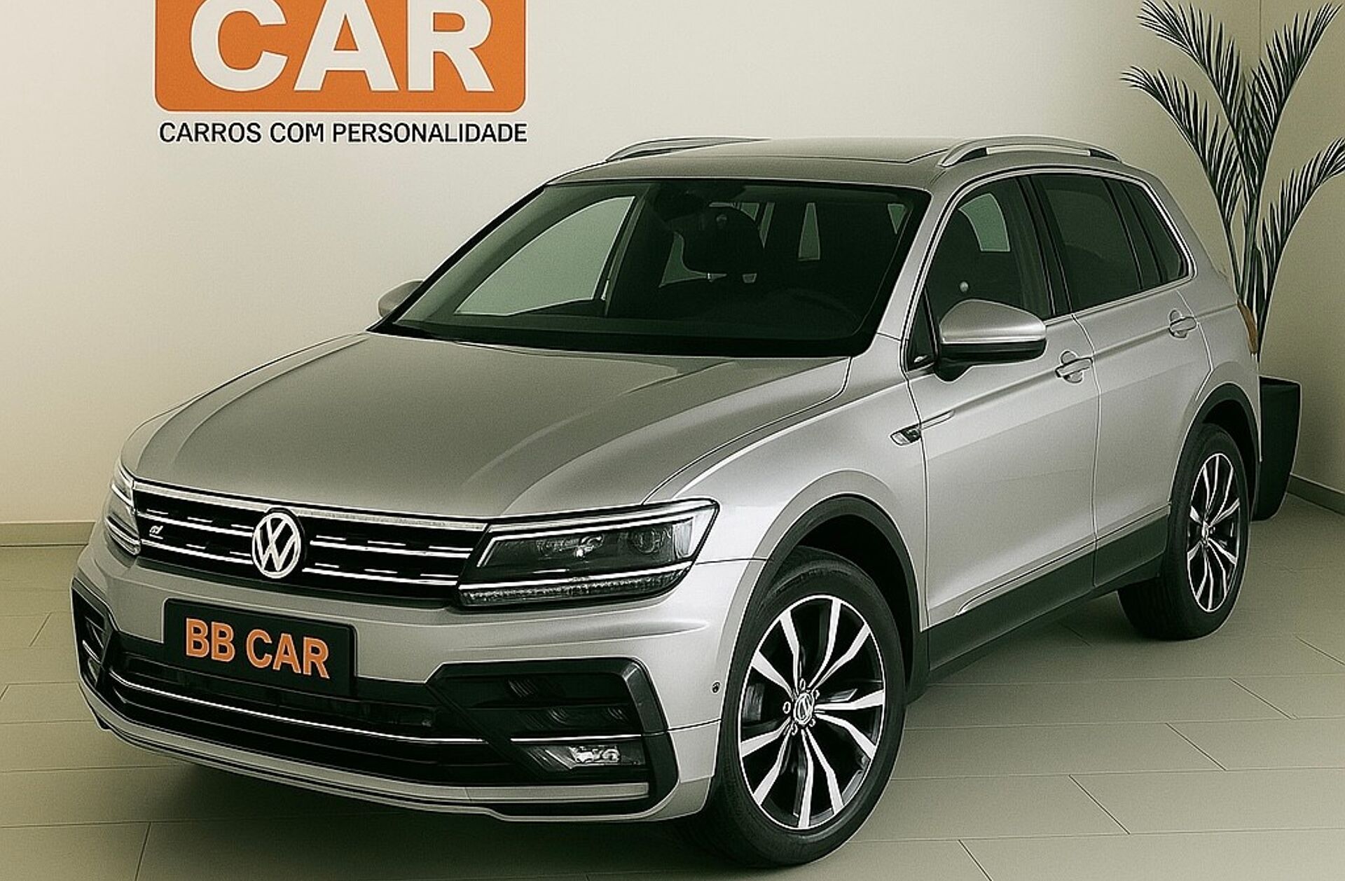 VOLKSWAGEN Tiguan 2.0 TDI R-Line DSG 4Motion