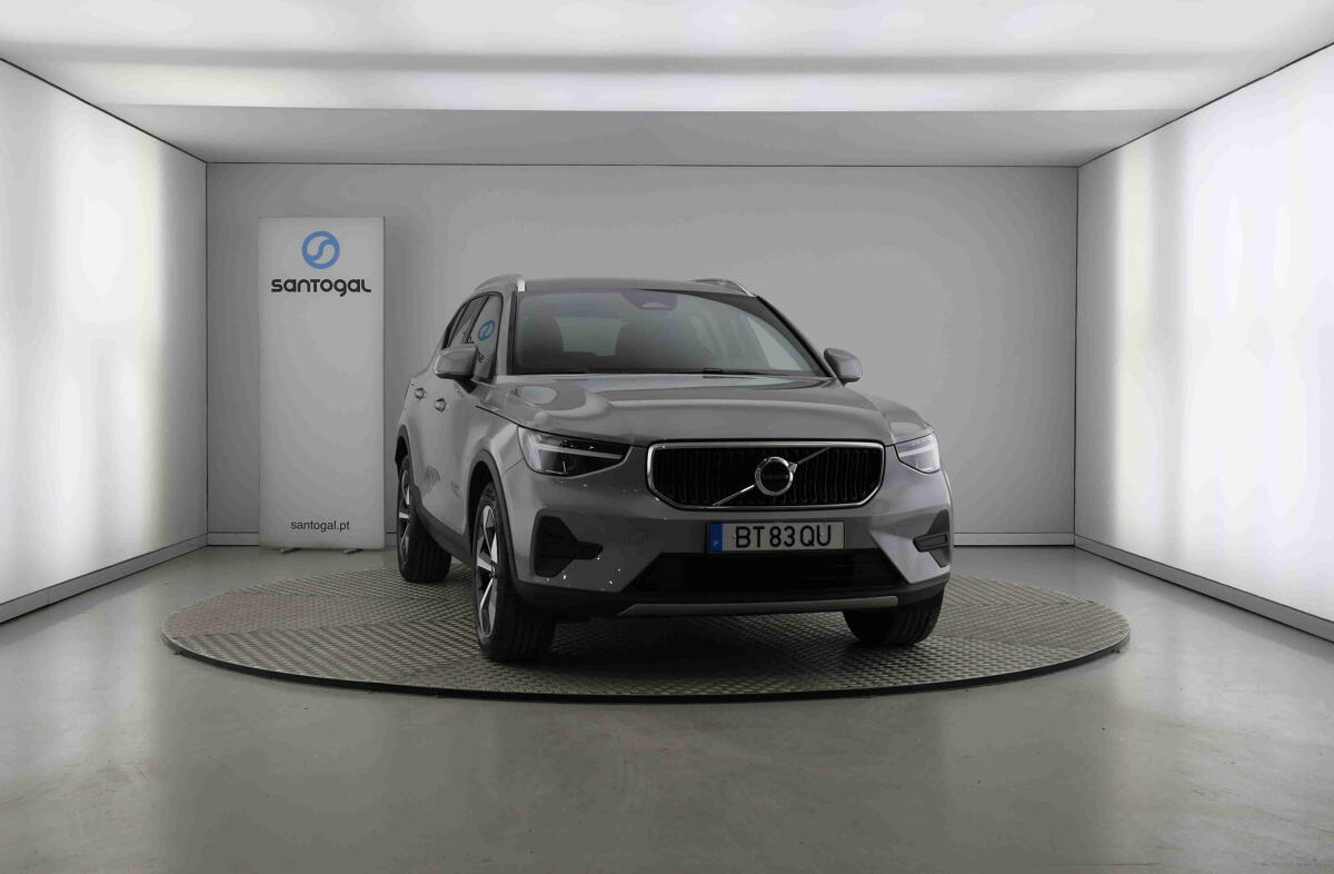VOLVO XC40 2.0 B3 Core