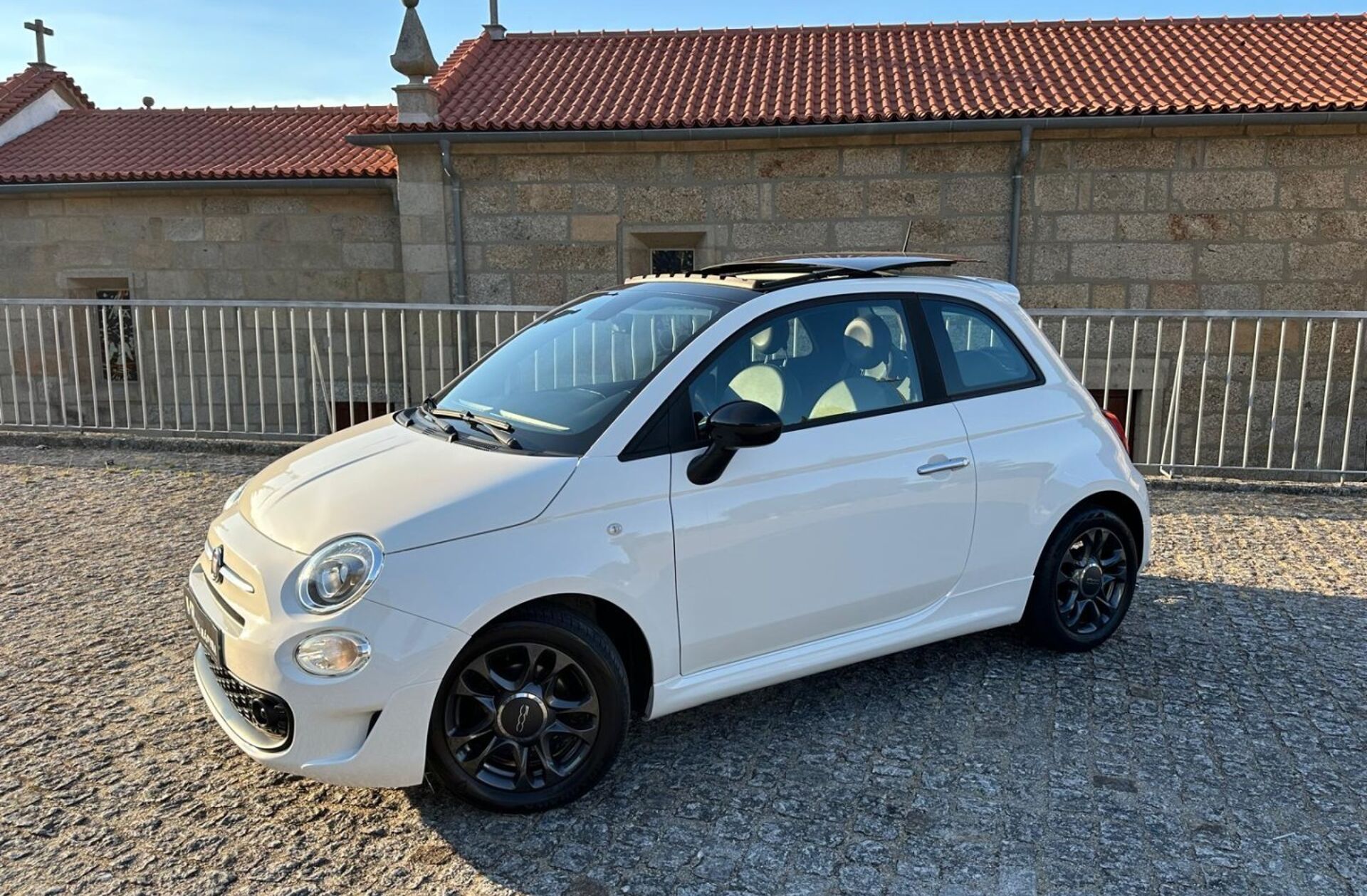 FIAT 500 1.0 Hybrid Connect