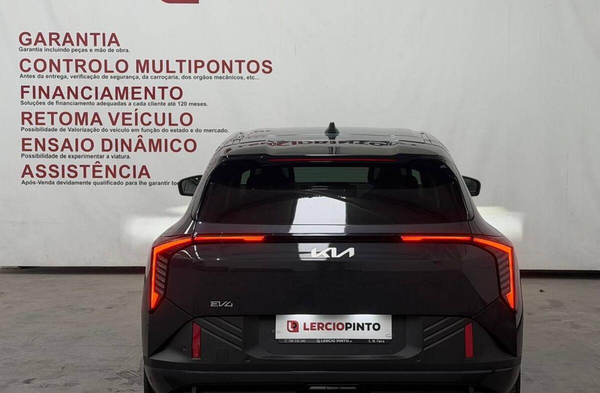 KIA EV4 81.4 kWh Tech