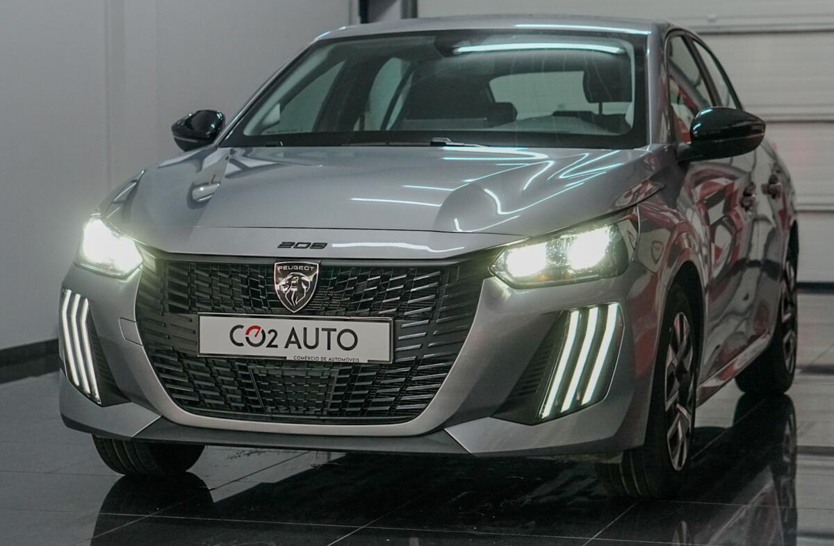 PEUGEOT 208 1.2 PureTech Active