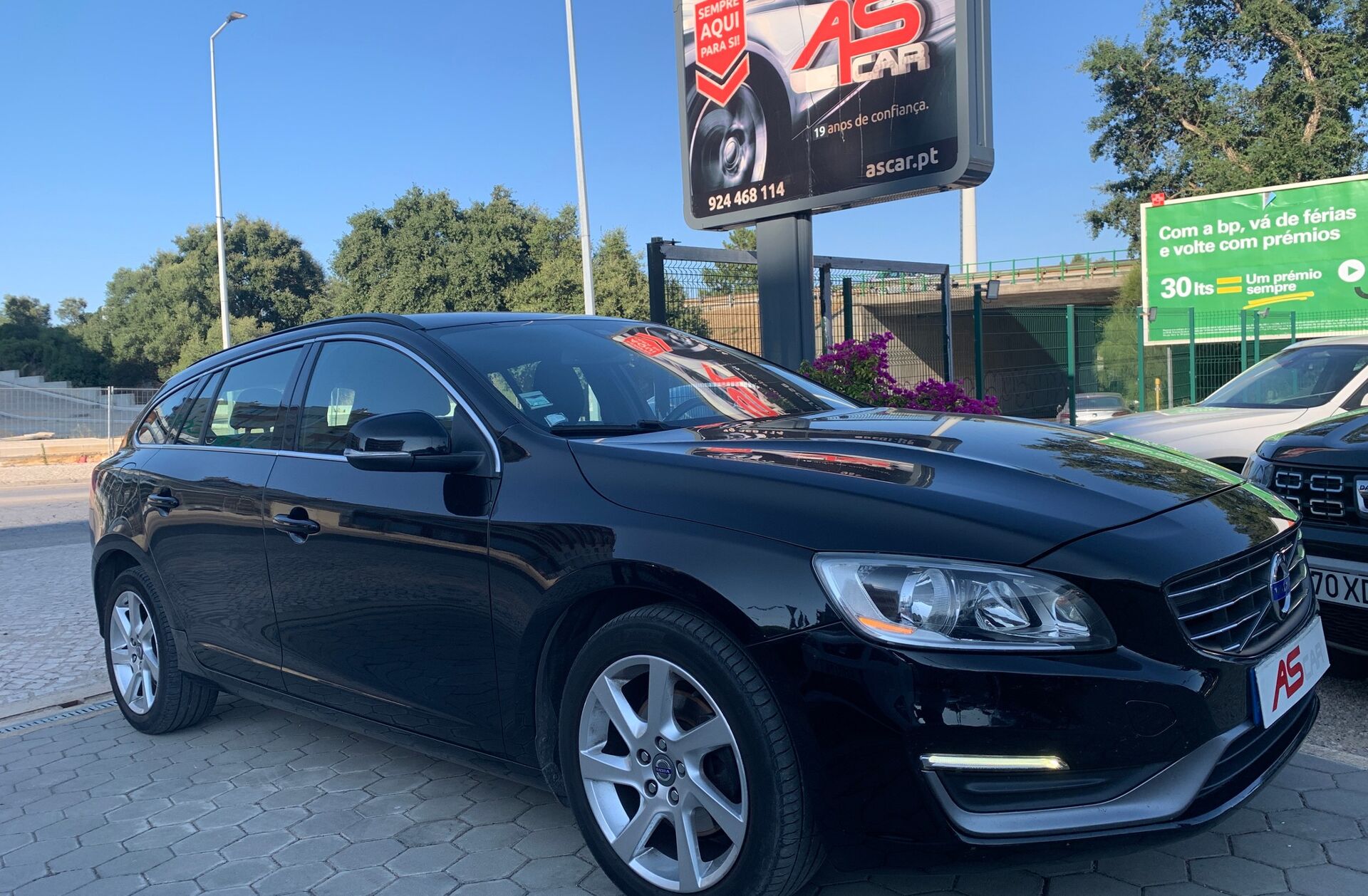 VOLVO V60 1.6 D2 Momentum Eco
