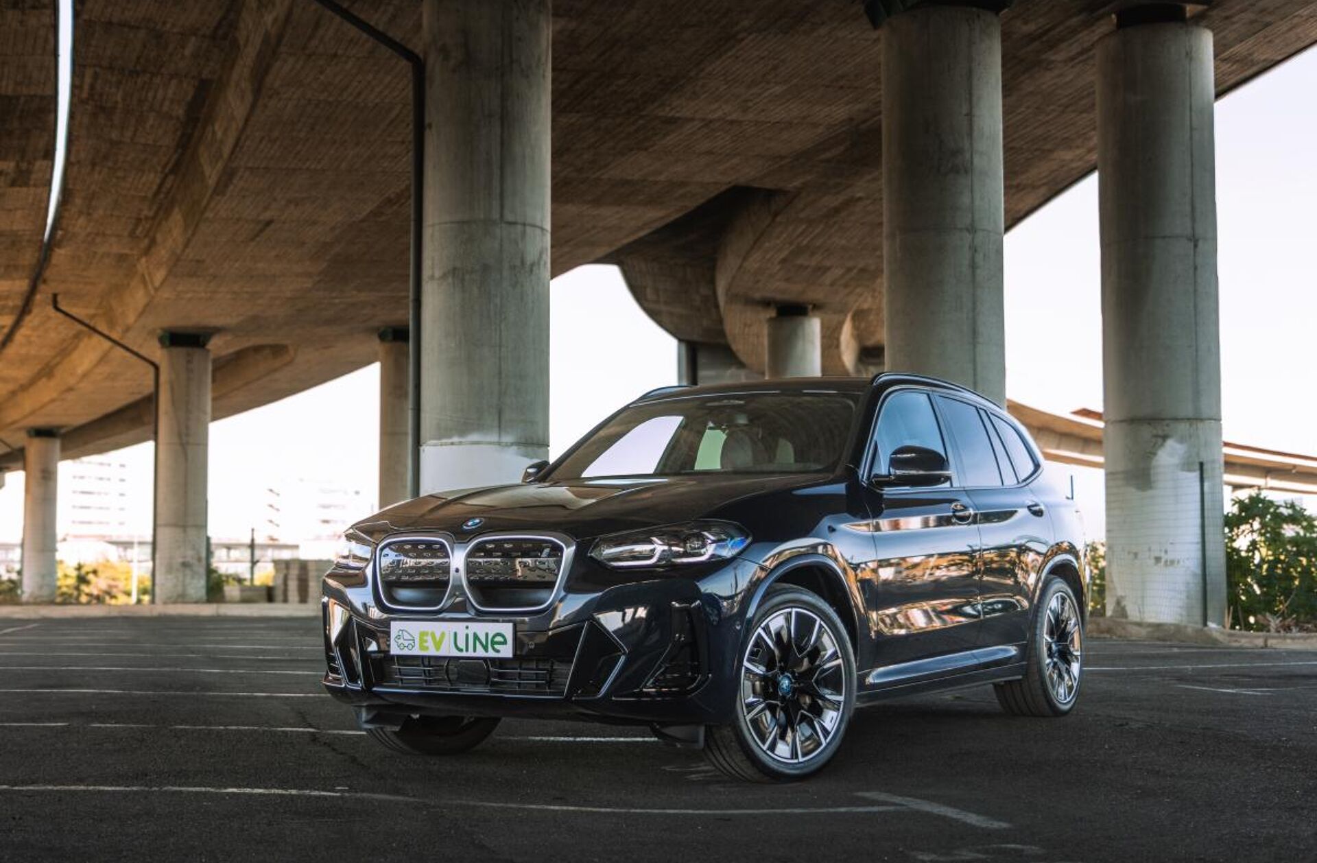 BMW iX3 M Sport Impressive