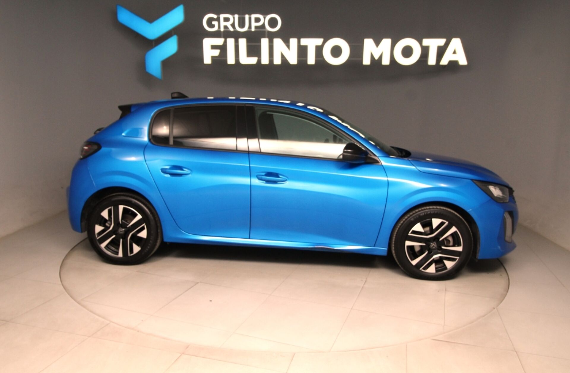 PEUGEOT 208 1.2 PureTech Allure