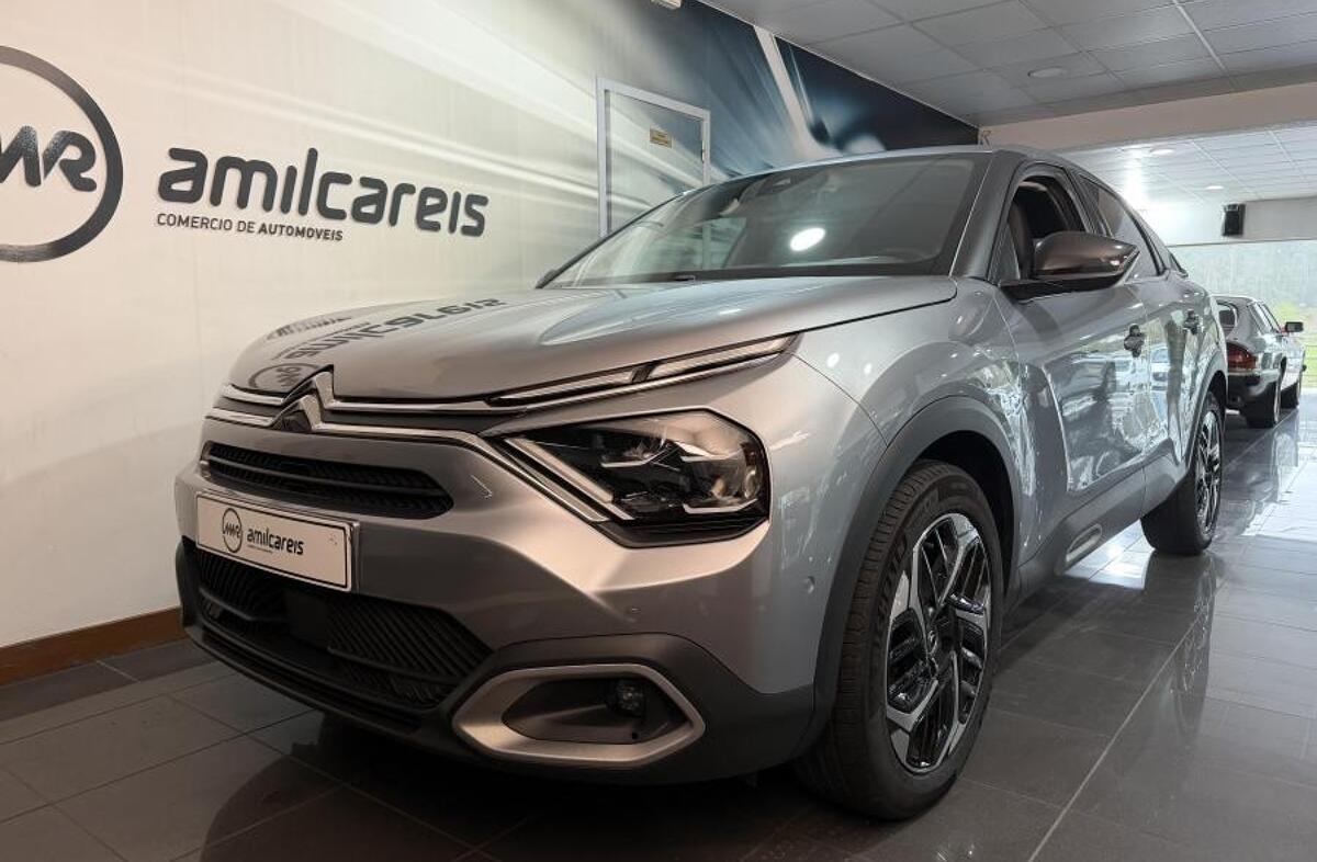 CITROEN C4 1.5 BlueHDi Shine Pack EAT8