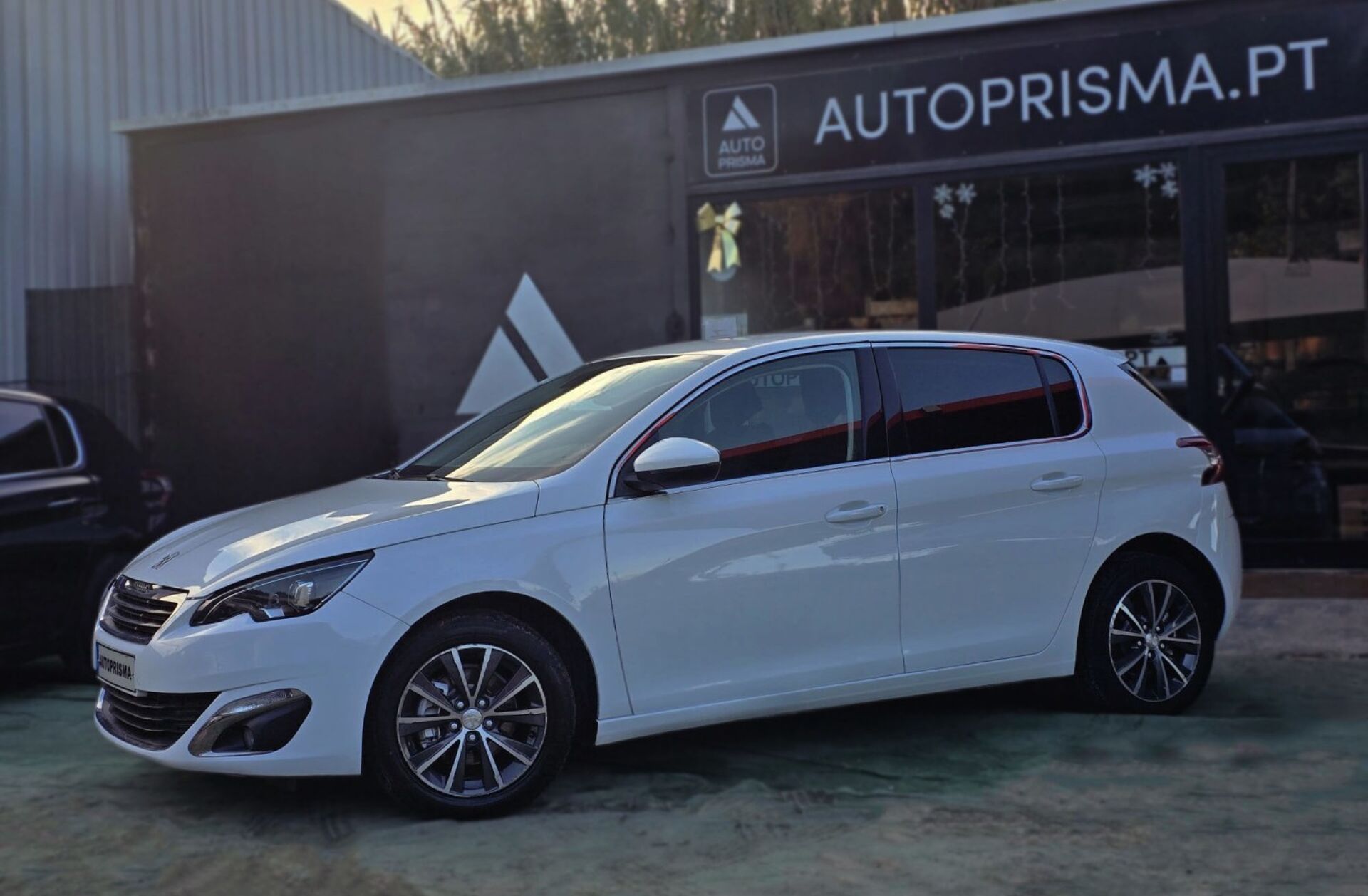 PEUGEOT 308 1.6 BlueHDi Allure J17