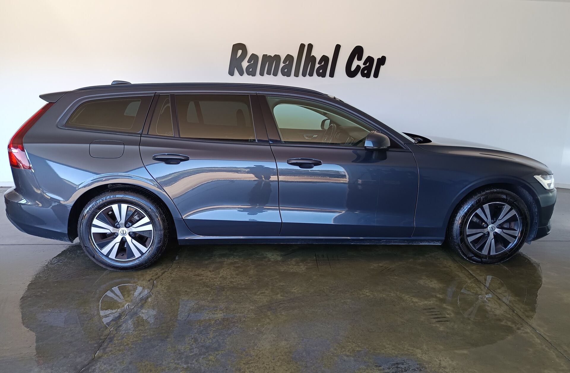 VOLVO V60 2.0 D3 Geartronic