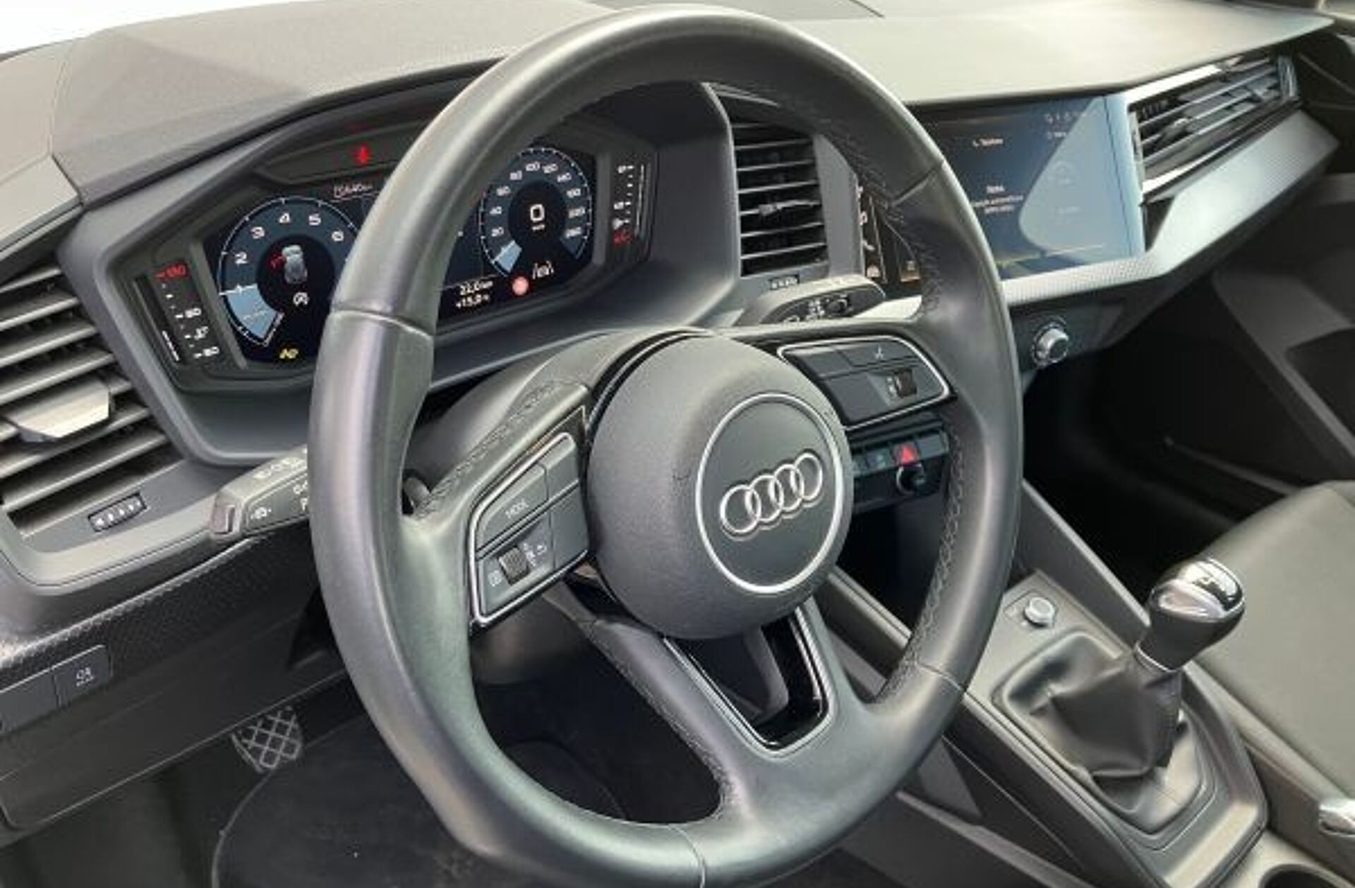 AUDI A1 SB 25 TFSI Advanced