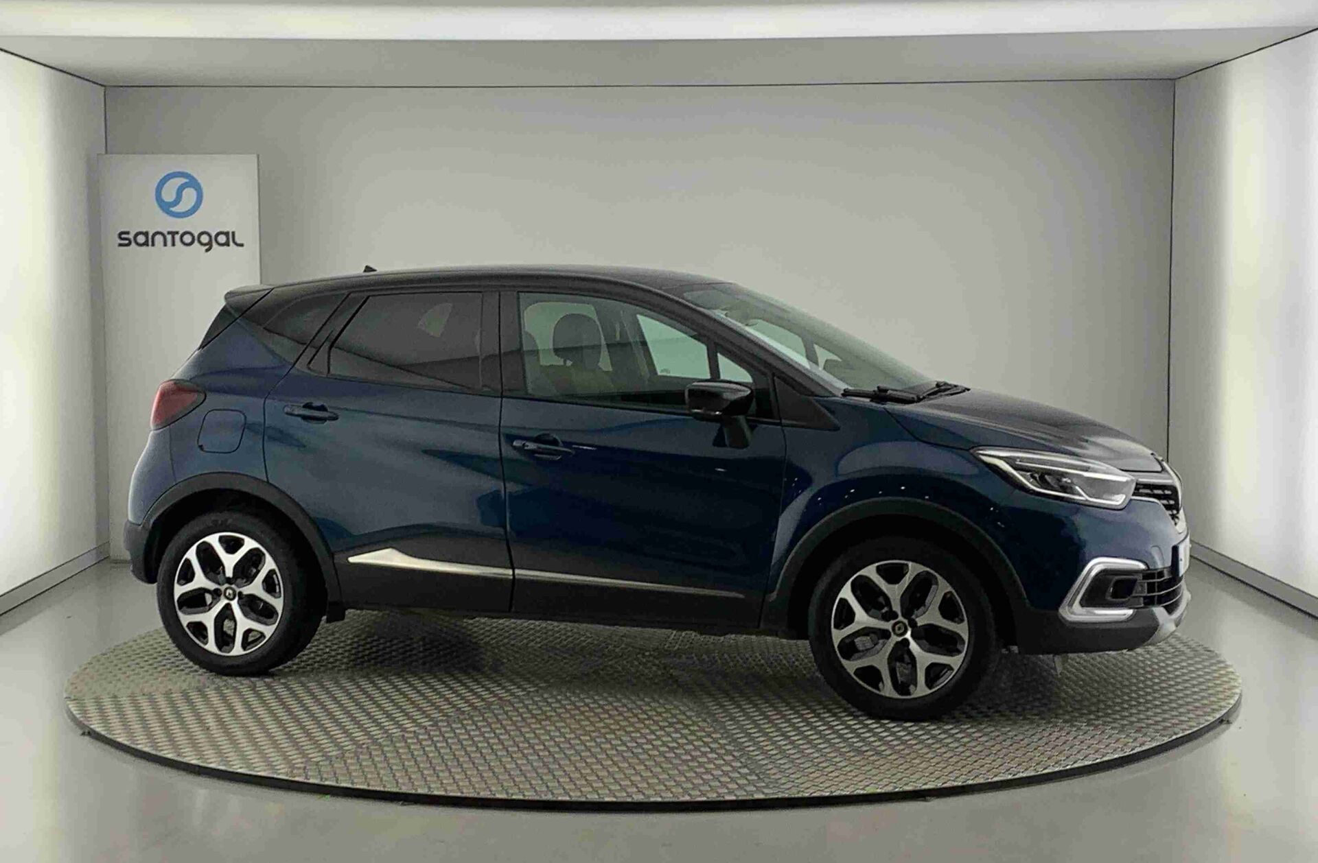 RENAULT Captur 0.9 TCe Exclusive