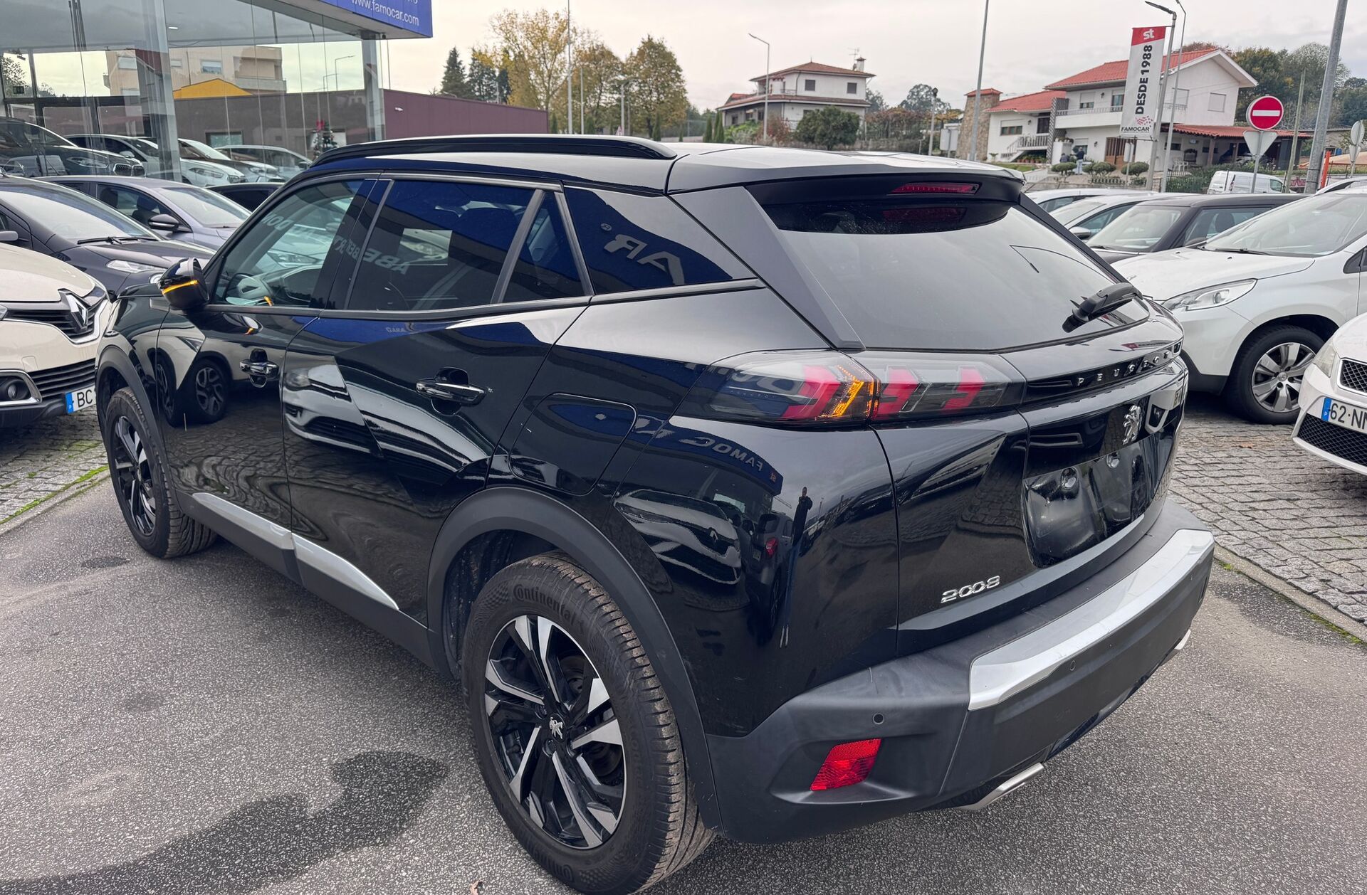 PEUGEOT 2008 1.2 PureTech Allure Pack EAT8