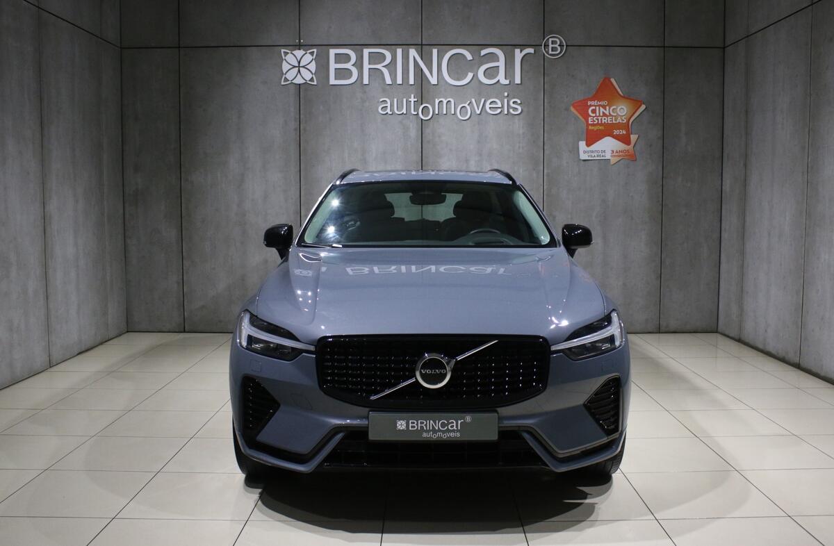 VOLVO XC60 2.0 T6 PHEV Plus Dark AWD