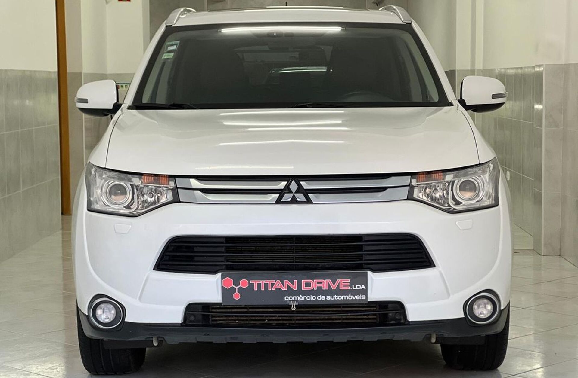 MITSUBISHI Outlander 2.2 DI-D Instyle Navi