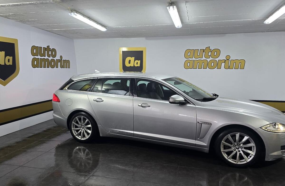 JAGUAR XF 2.2 D Premium Luxury