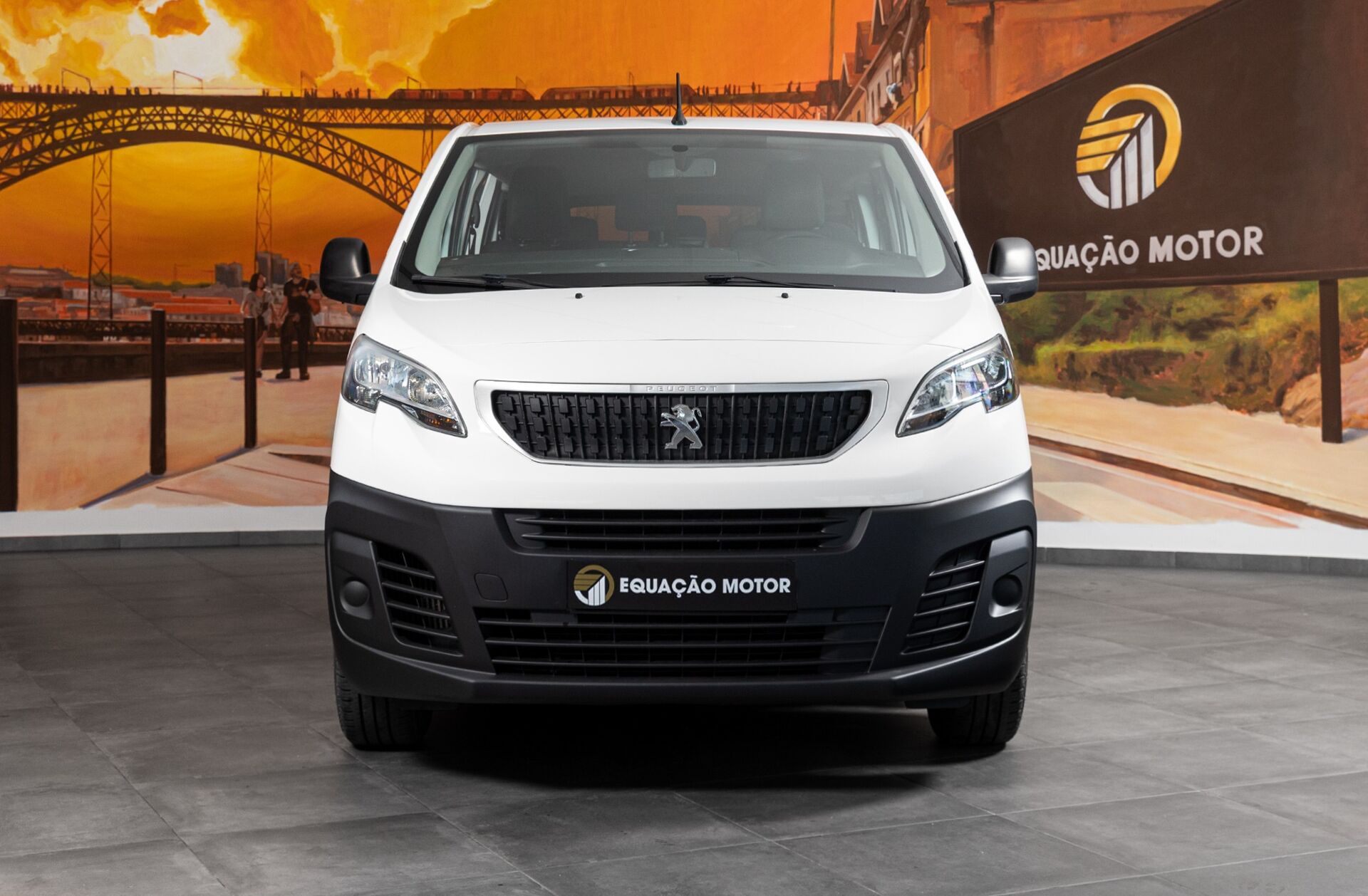 PEUGEOT Traveller 1.5 BlueHDi L3H1 Business Long