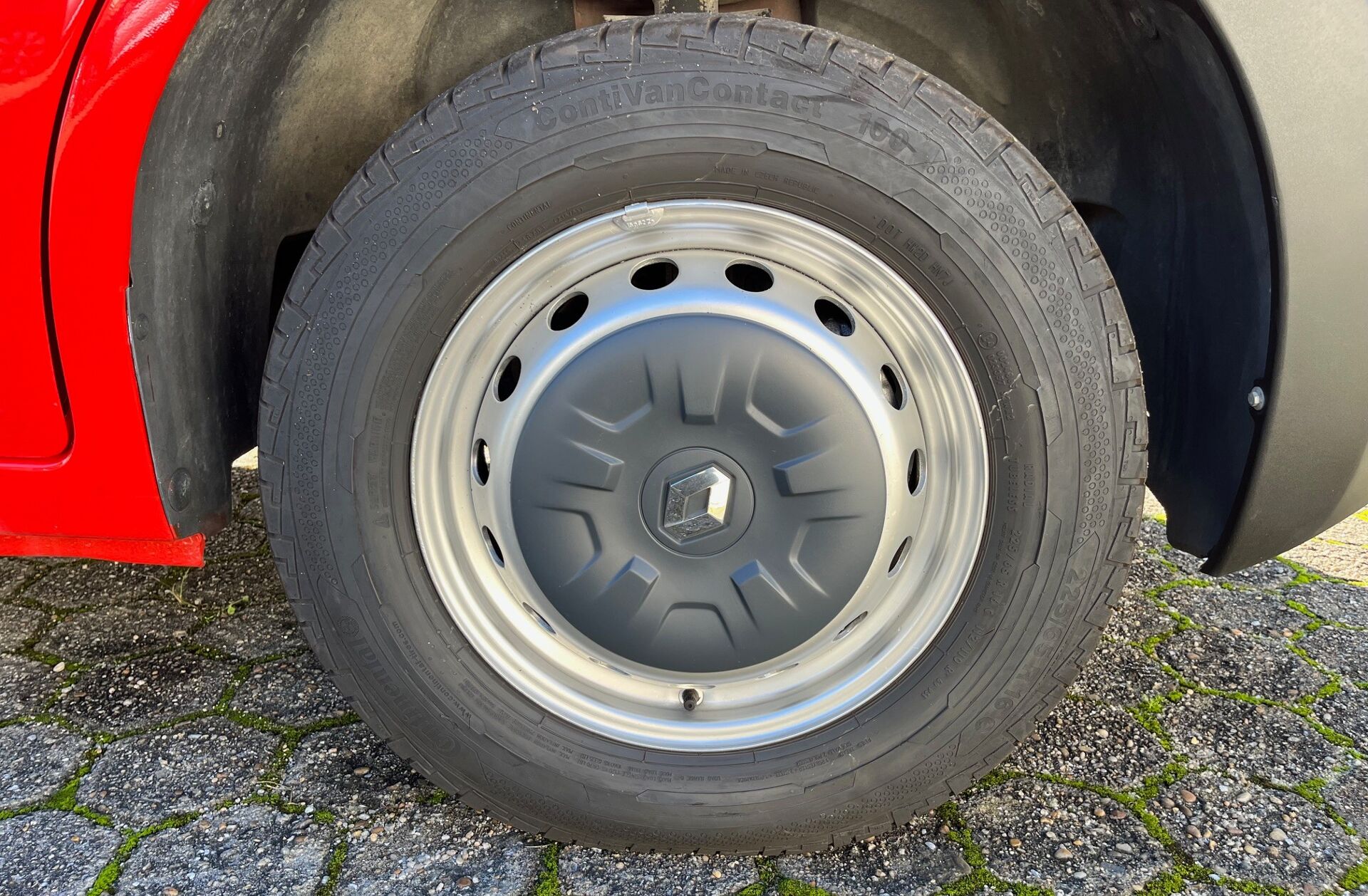 RENAULT Master 2.3 dCi L2H2 3.5T 125