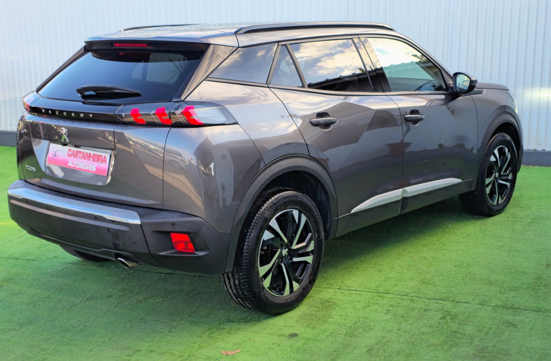 PEUGEOT 2008 1.5 BlueHDi Allure EAT8