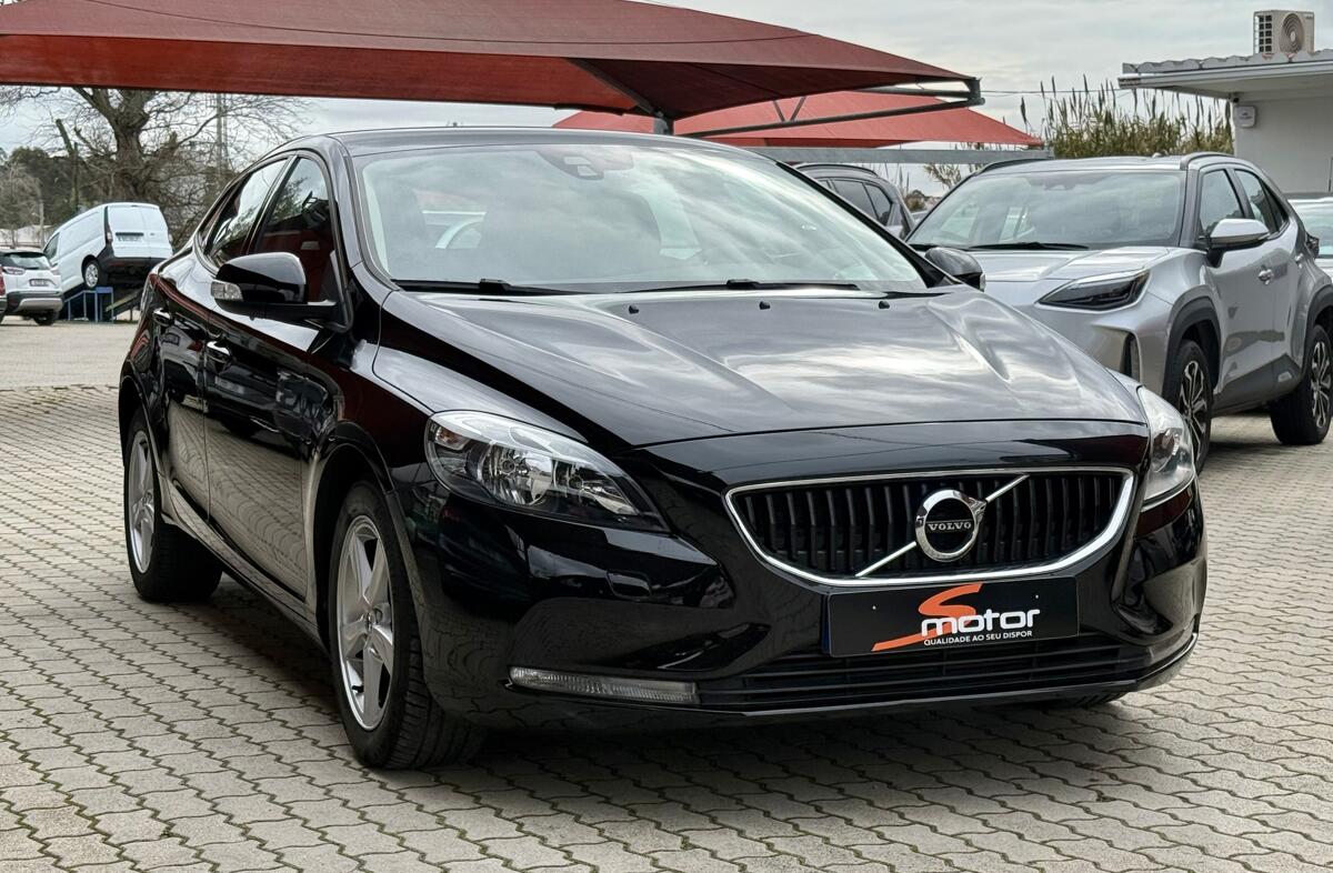 VOLVO V40 1.5 T3 Sport Edition Geartronic