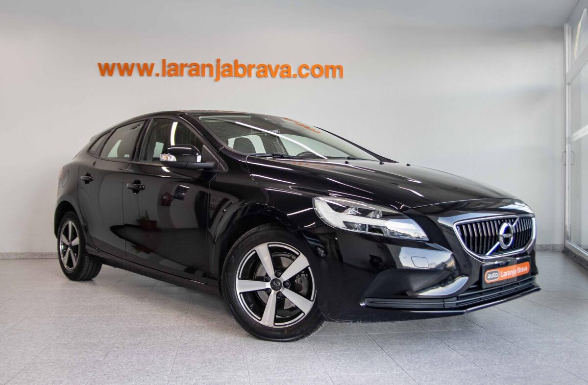 VOLVO V40 2.0 D2 Kinetic