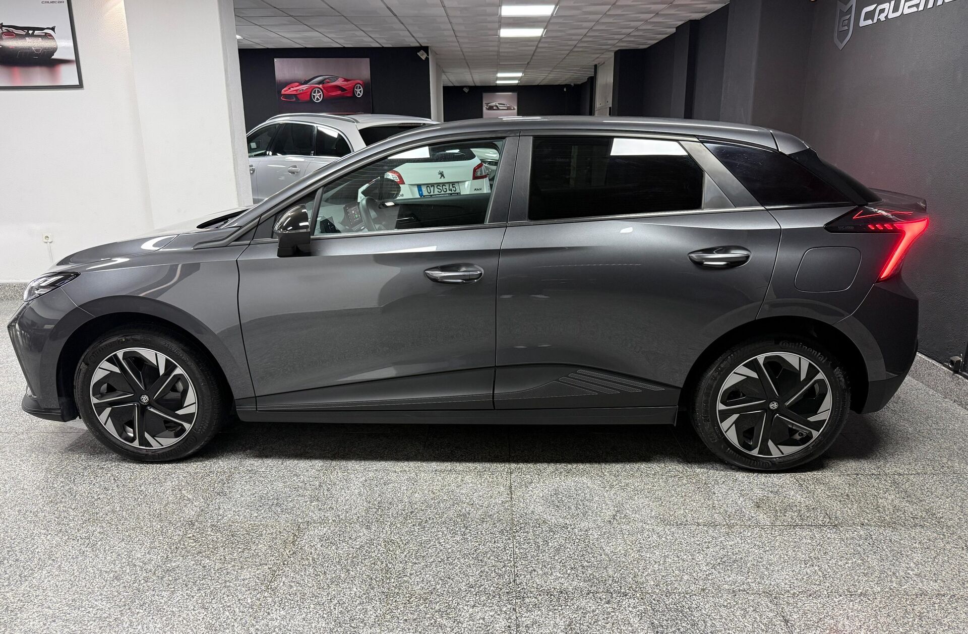 MG MG4 64 kWh Luxury