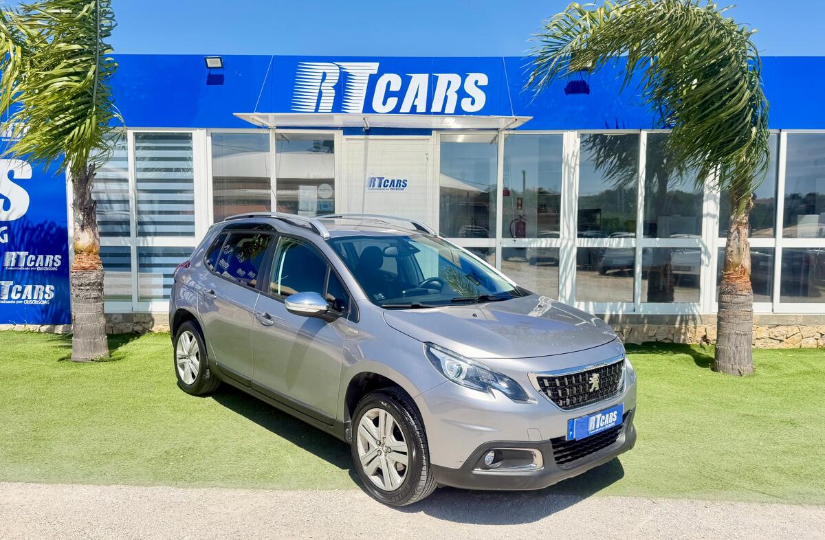 PEUGEOT 2008 1.2 PureTech Style