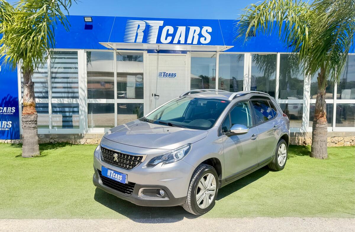 PEUGEOT 2008 1.2 PureTech Style