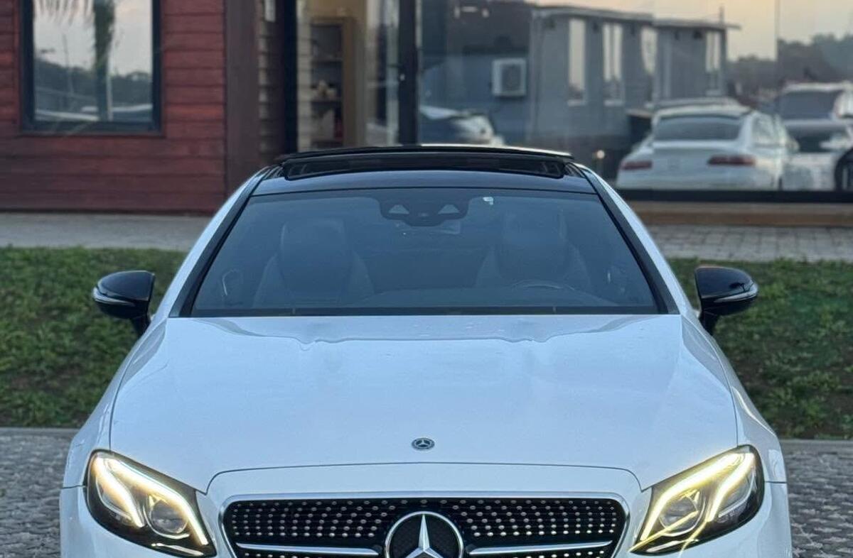 MERCEDES Classe E E 220 d AMG Line