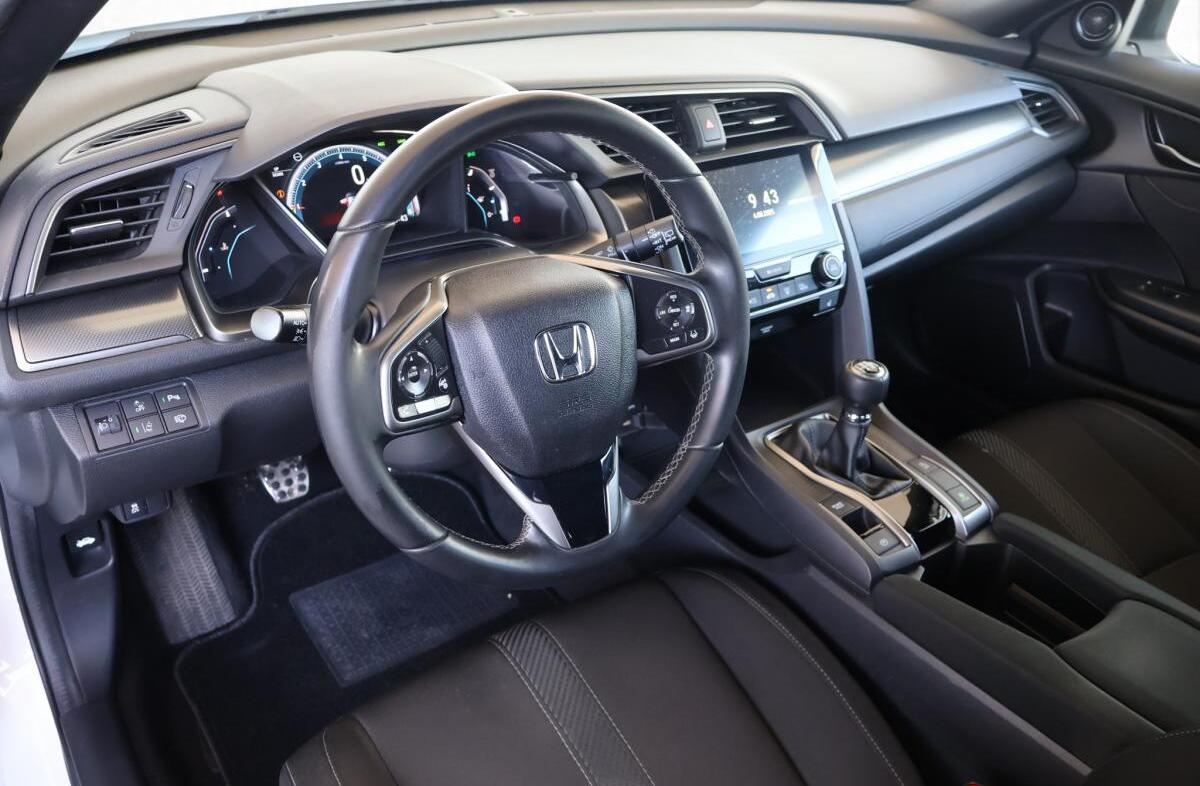 HONDA Civic 1.5 i-VTEC Elegance Navi