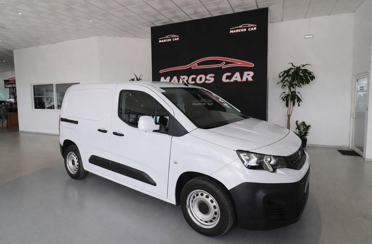 PEUGEOT Partner 1.5 BlueHDi Standard