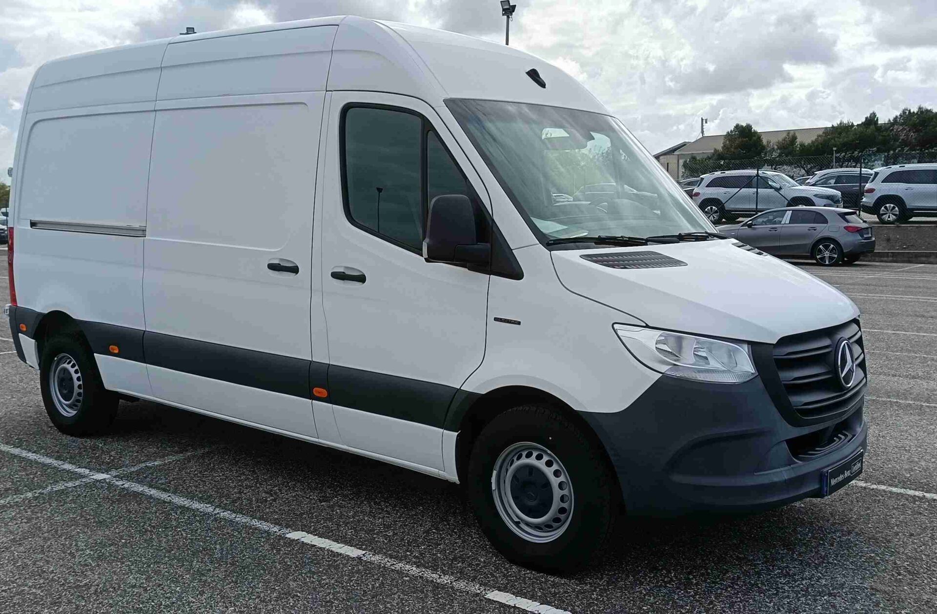 MERCEDES Vito e 111/32