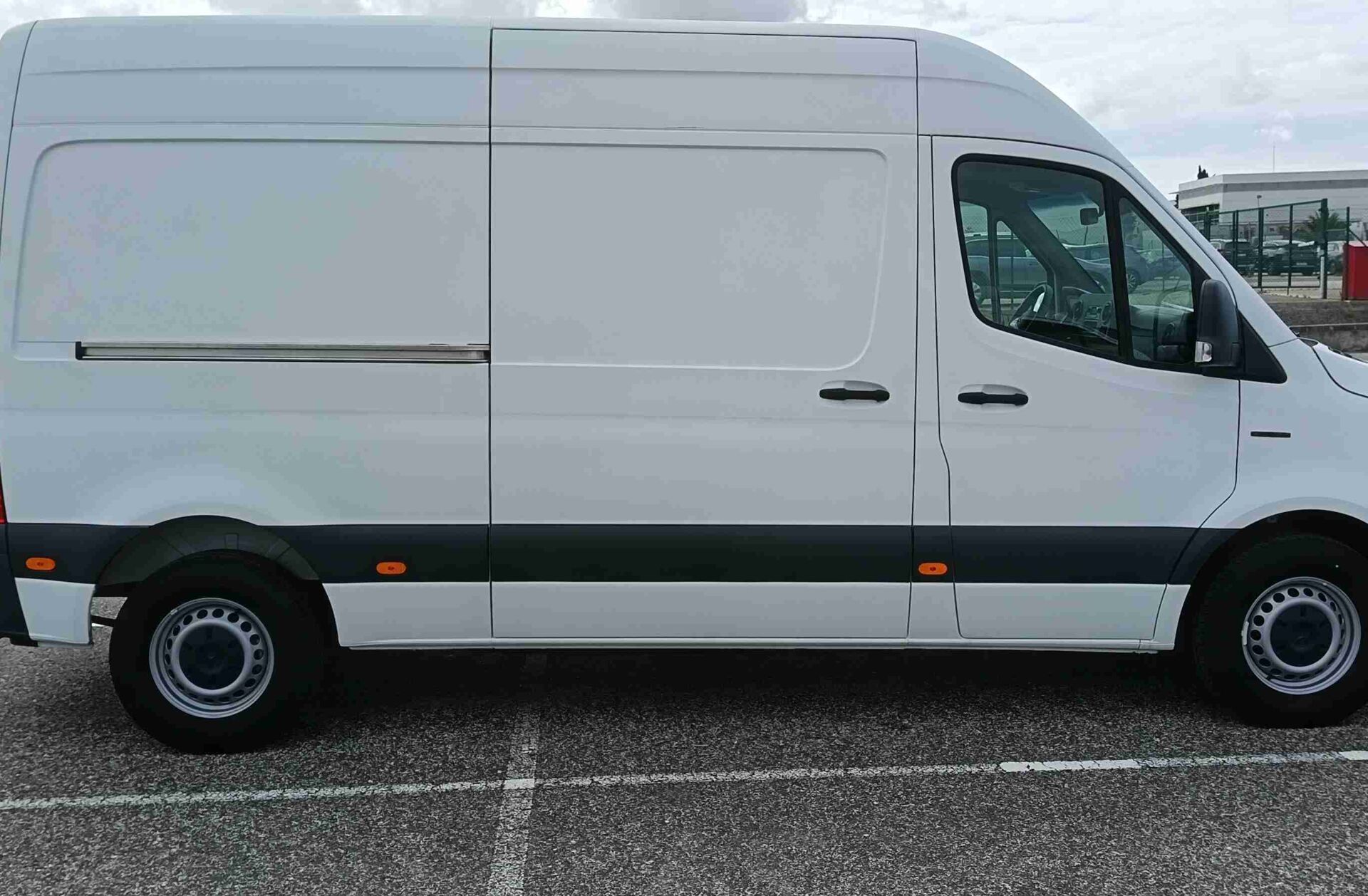 MERCEDES Vito e 111/32