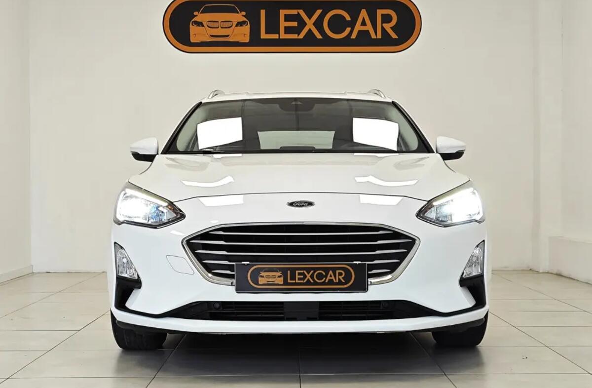 FORD Focus 1.0 EcoBoost MHEV Vignale