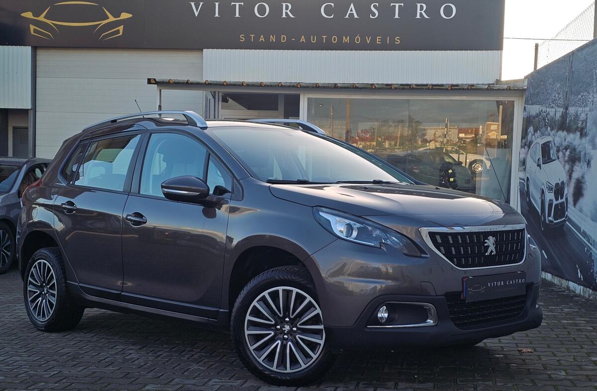 PEUGEOT 2008 1.2 PureTech Active